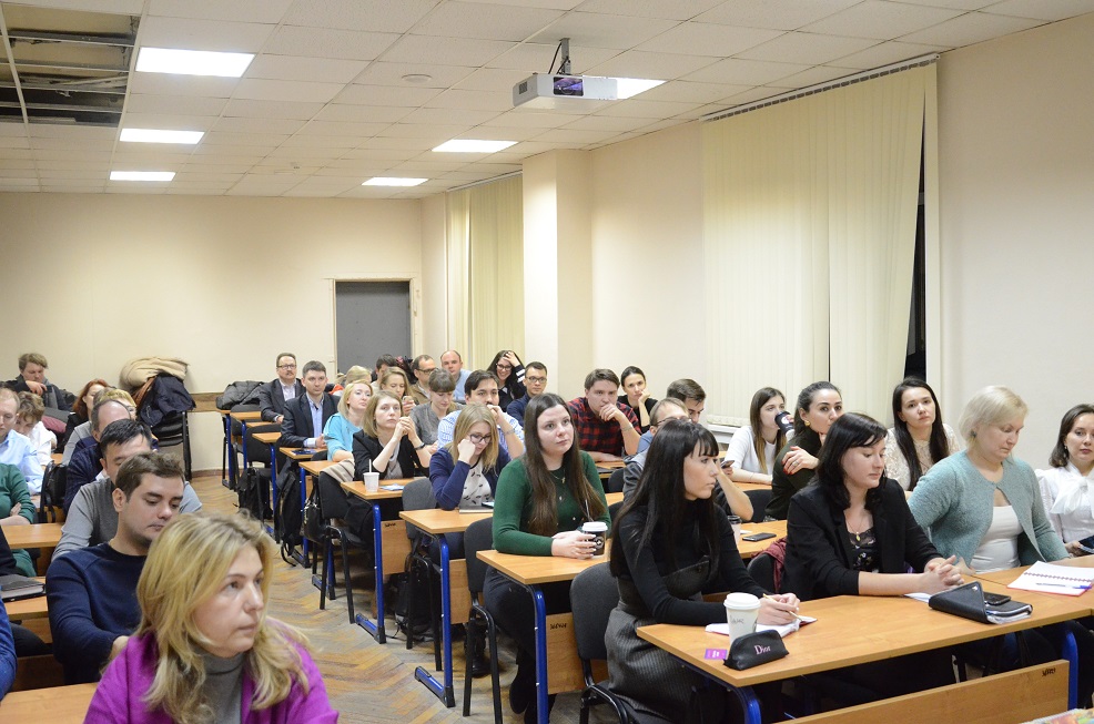 26 февраля на мастер-классе в ИКМ Сергей Михайлович выбрал актуальную тему «Принятие решений в условиях неопределенности»